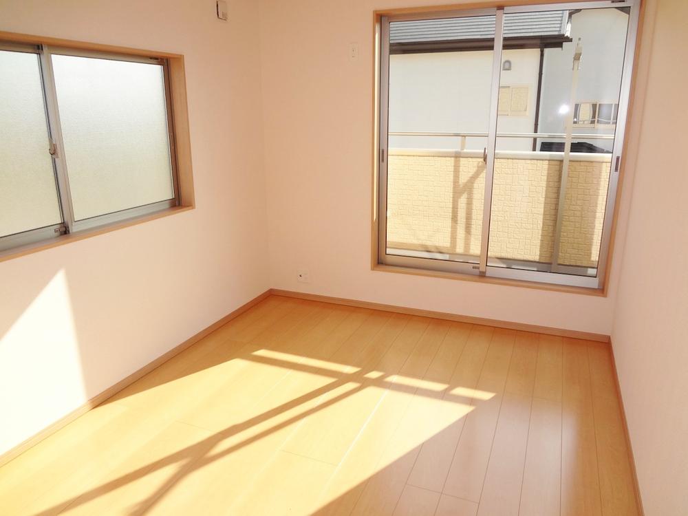 Non-living room. Indoor (12 May 2013) Shooting