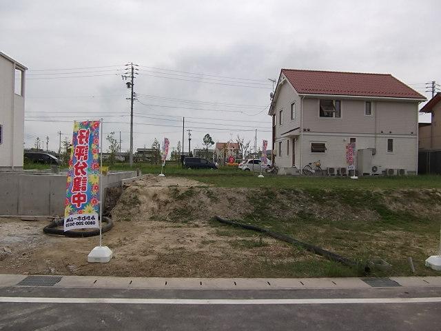 Local appearance photo. Local (10 May 2013) Shooting Local is refreshing shaping land. There is a wide Taya park on the south side. 