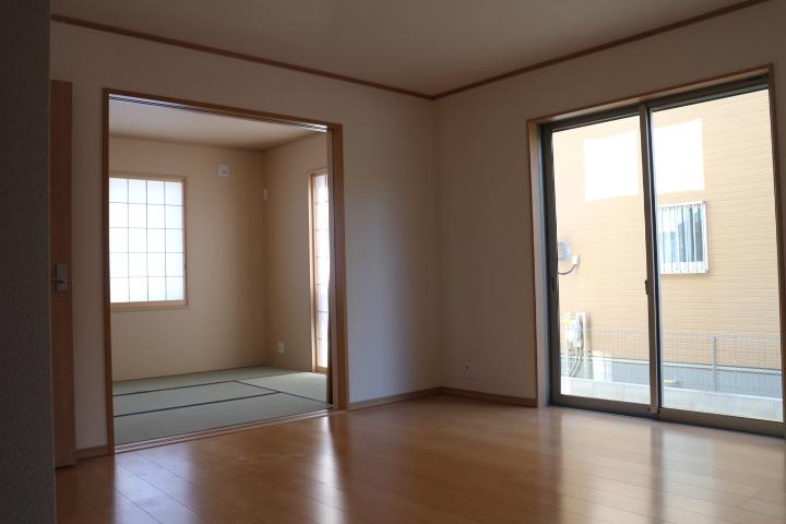 Living. Living Japanese and continued