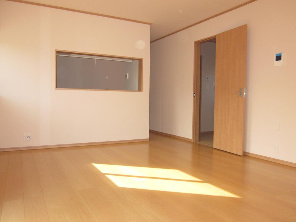 Living. 16 Pledge of south-facing living room