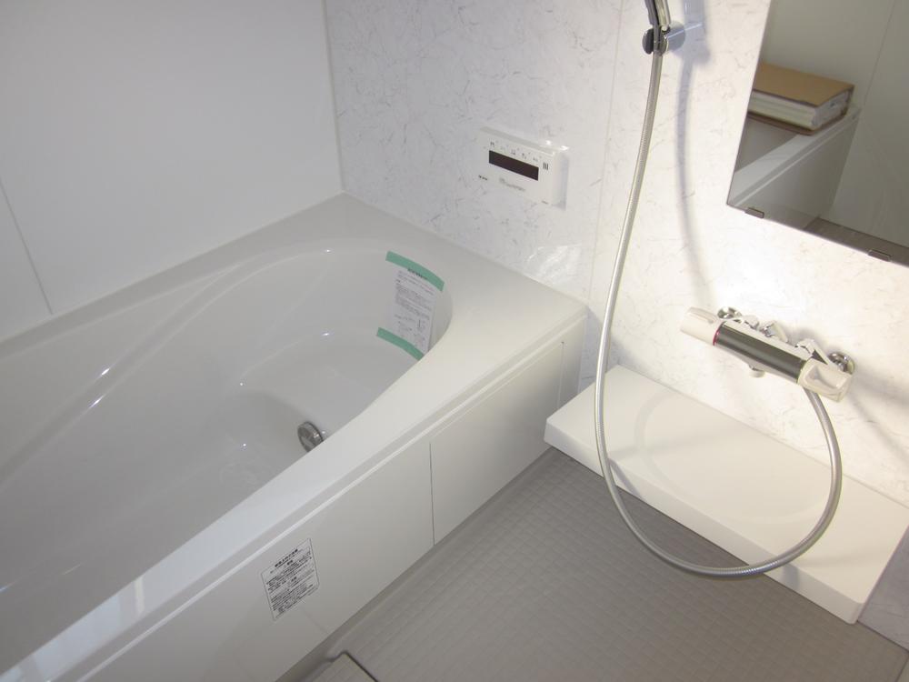 Bathroom. Bathroom dryer with bus