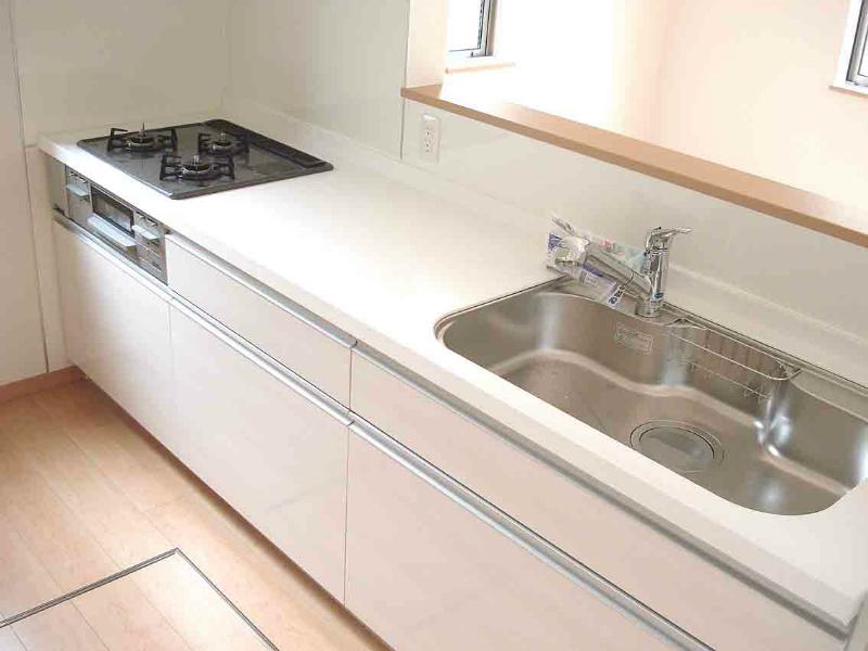 Same specifications photo (kitchen)