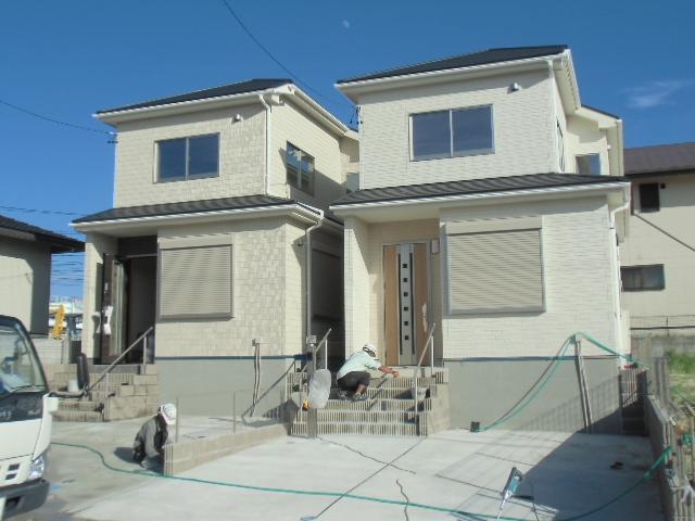 Local appearance photo. (1 Building) completed