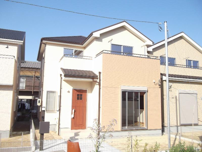 Local appearance photo. South appearance