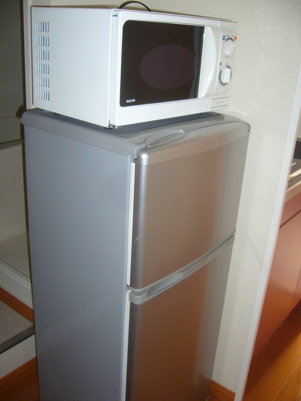 Other Equipment. refrigerator ・ range