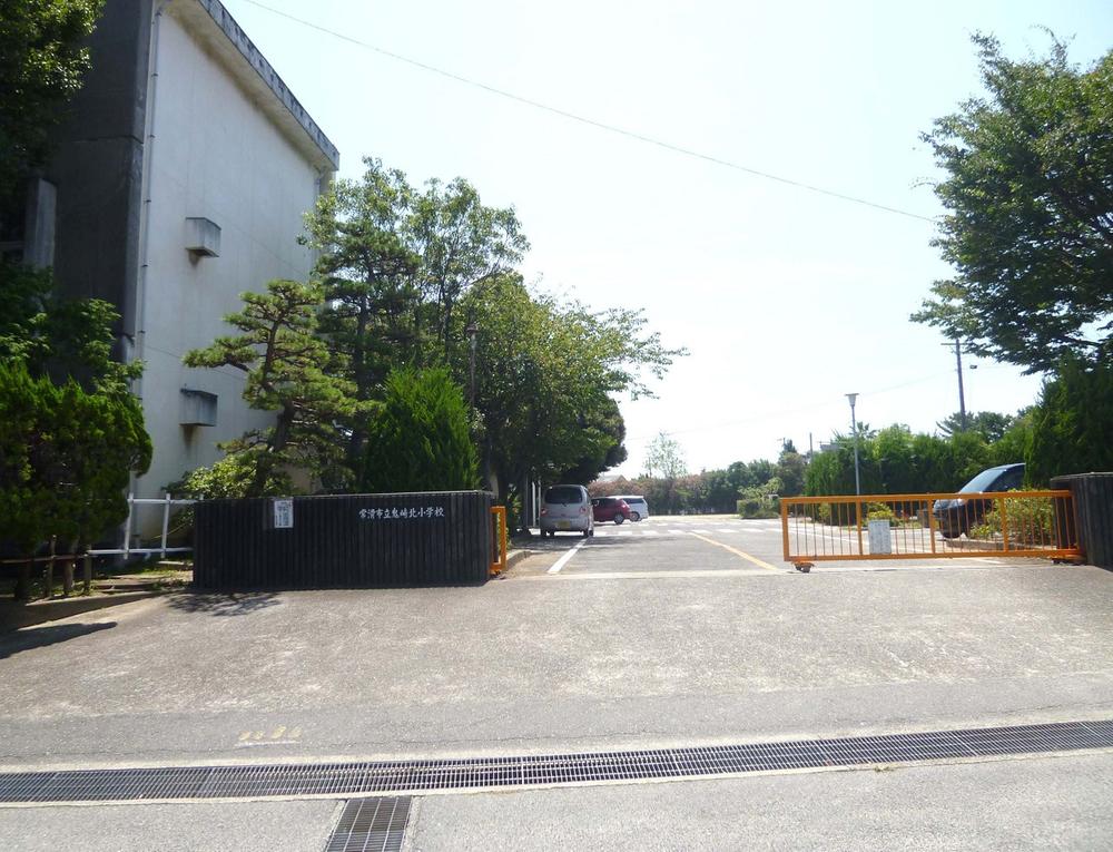 Primary school. 240m to Tokoname Municipal Onizaki North Elementary School