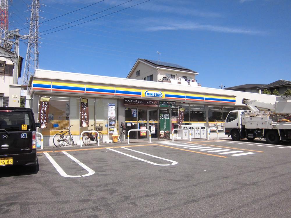 Convenience store. MINISTOP Toyoaki Xin Rong 690m up to 6-chome-cho