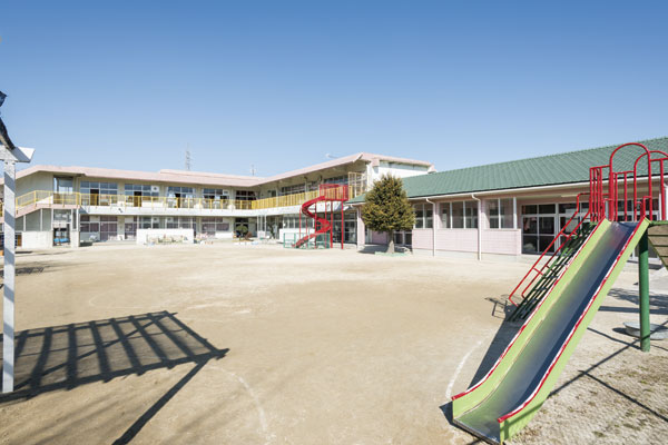 Surrounding environment. Municipal Sakae nursery school (a 10-minute walk ・ About 730m)