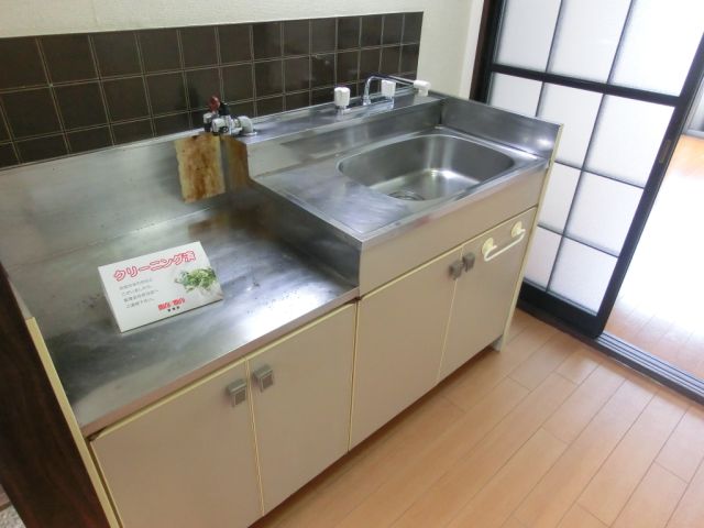 Kitchen. You can gas stove installation of 2-neck. 