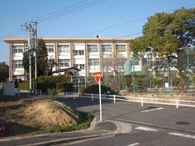 Primary school. Municipal Misaki 600m up to elementary school (elementary school)