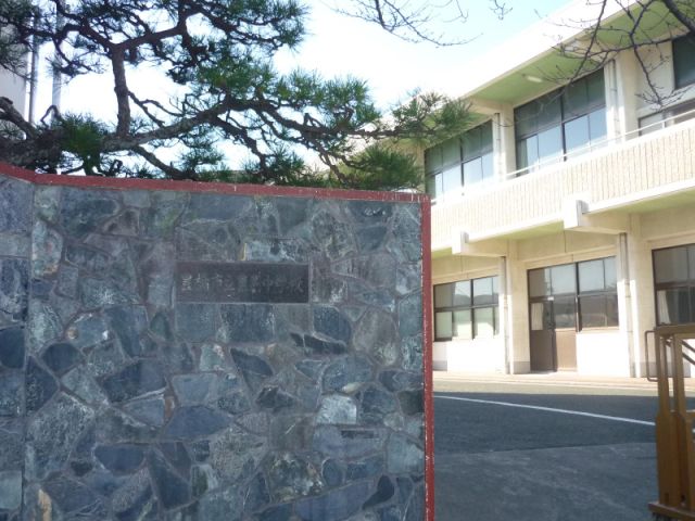 Junior high school. Municipal Toyooka until junior high school (junior high school) 1100m