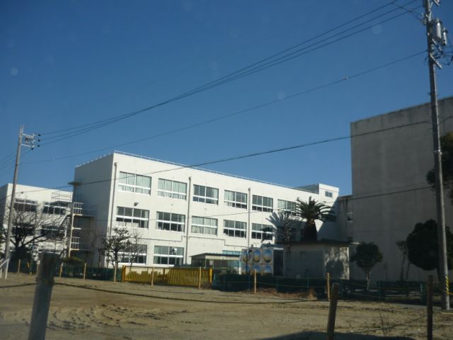 Primary school. 660m up to municipal Yoshida how elementary school (elementary school)
