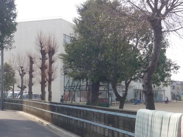 Primary school. 770m up to municipal Asahi elementary school (elementary school)