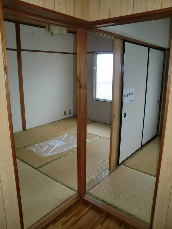 Other room space. North Japanese-style room Following Japanese-style room