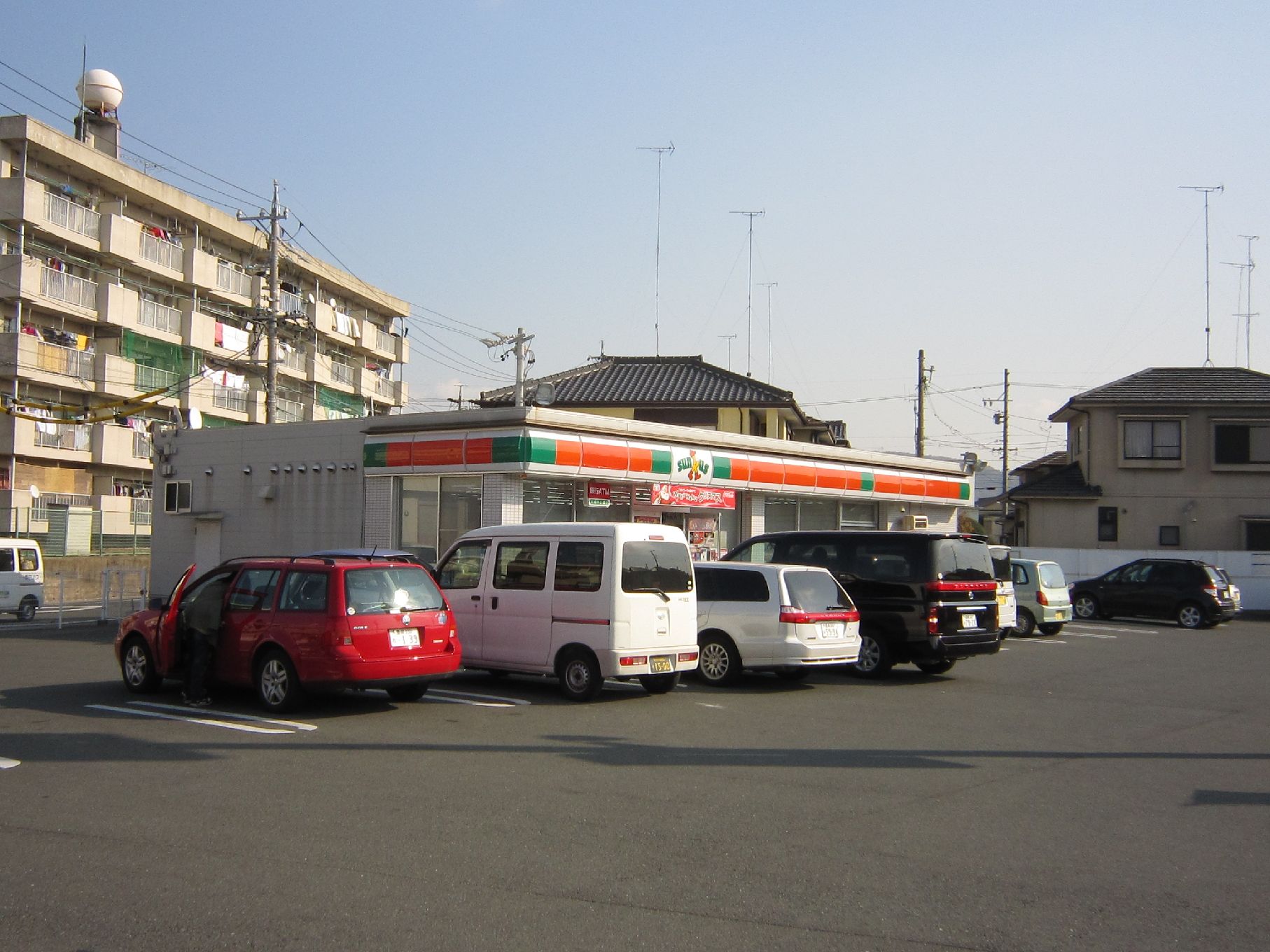 Convenience store. Thanks Toyohashi Higashimiyuki store up (convenience store) 425m