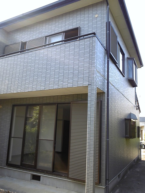 Building appearance. Clay tiles tone