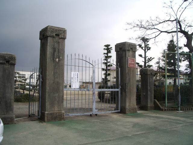 Primary school. Municipal Maeshiba up to elementary school (elementary school) 990m