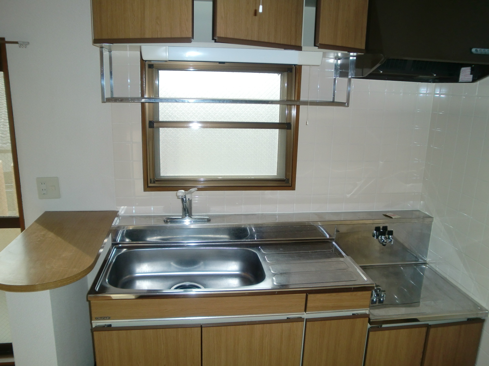 Kitchen. Gas stove can be installed