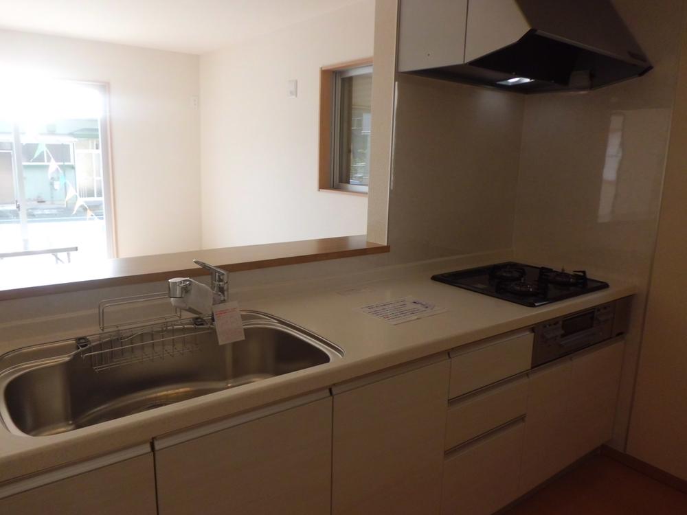 Kitchen. ☆ Face-to-face kitchen ☆ Three-necked stove ☆