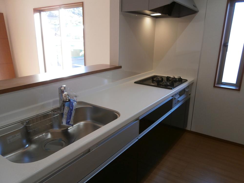 Kitchen. ☆ Face-to-face kitchen ☆ Three-necked stove ☆