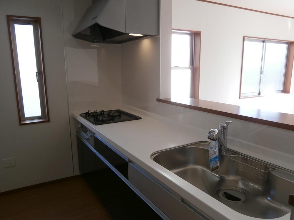 Kitchen.  ☆ System kitchen ☆ Three-necked stove ☆ 