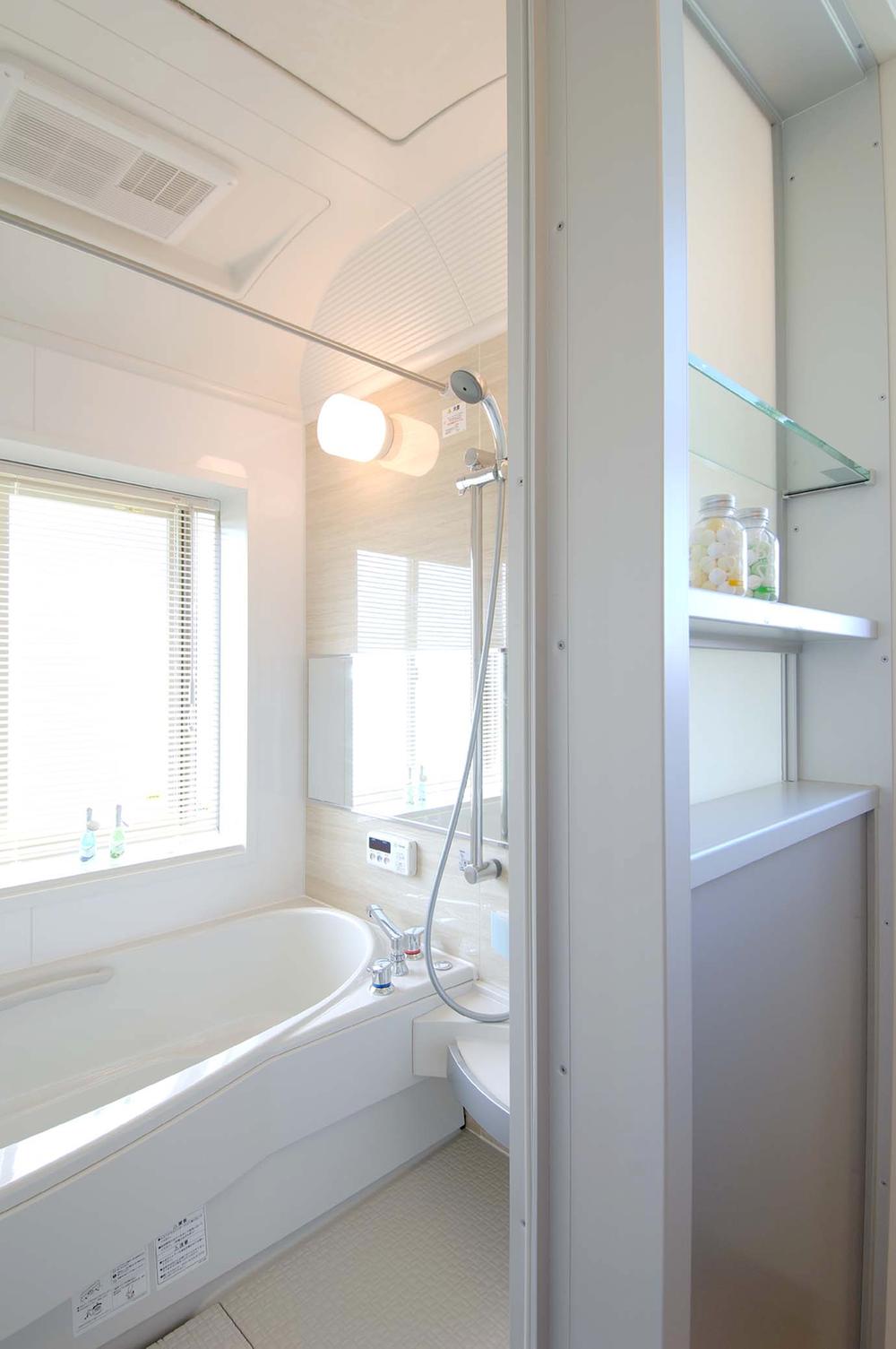 Bathroom. Bathing is a spacious space bright.