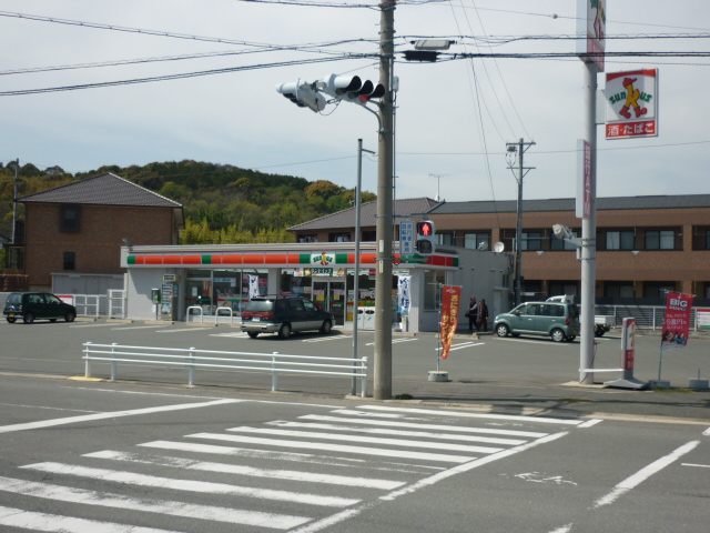 Convenience store. Thanks Toyokawa Hirao store up (convenience store) 532m