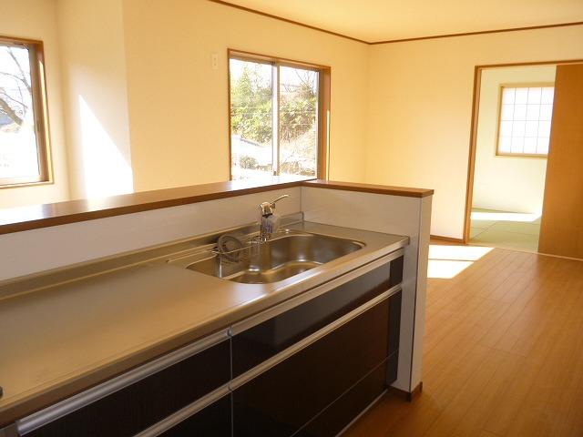 Same specifications photo (kitchen).  ※ In fact the different.   ☆ Face-to-face kitchen ☆ Three-necked stove ☆ 