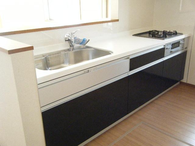 Same specifications photo (kitchen).  ☆ Face-to-face kitchen ☆ Three-necked stove ☆   ※ In fact the different. 