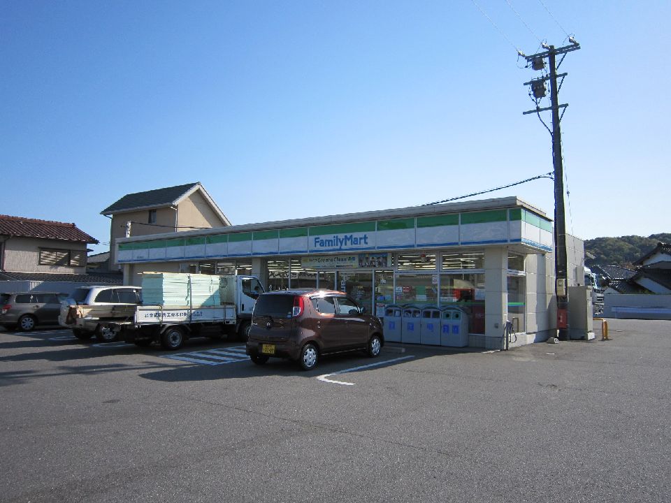 Convenience store. FamilyMart Toyokawa Goyu store up (convenience store) 1101m