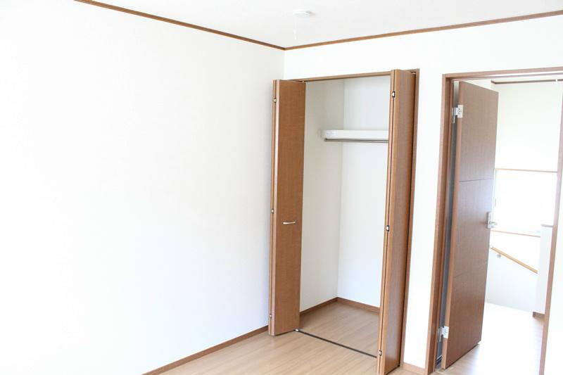 Rendering (introspection). closet