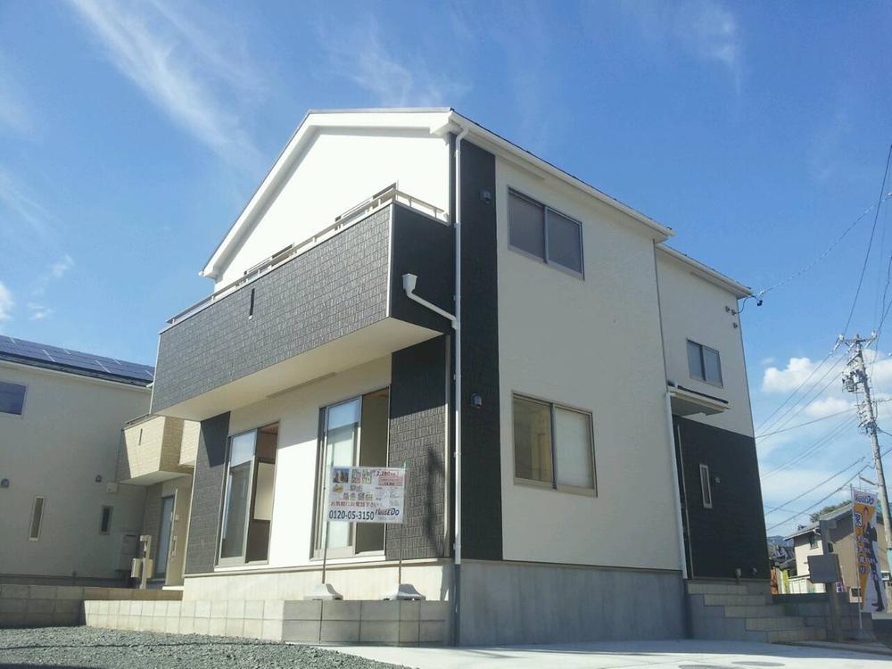 Model house photo. Complete image