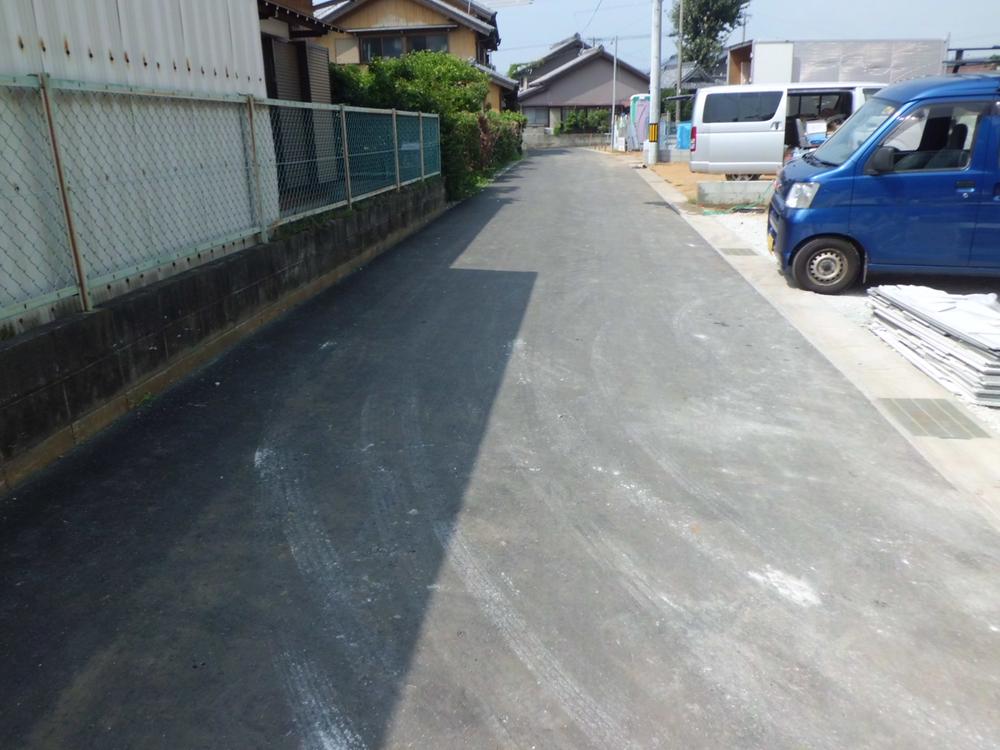 Local photos, including front road. Local (September 2013) Shooting