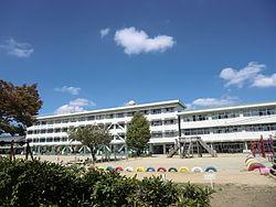 Primary school. Safe distance in 500m lower grades of children to elementary school Ushikubo