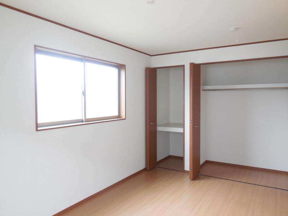 Non-living room. Indoor (12 May 2013) Shooting