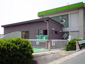kindergarten ・ Nursery. Honchi 400m to children Garden
