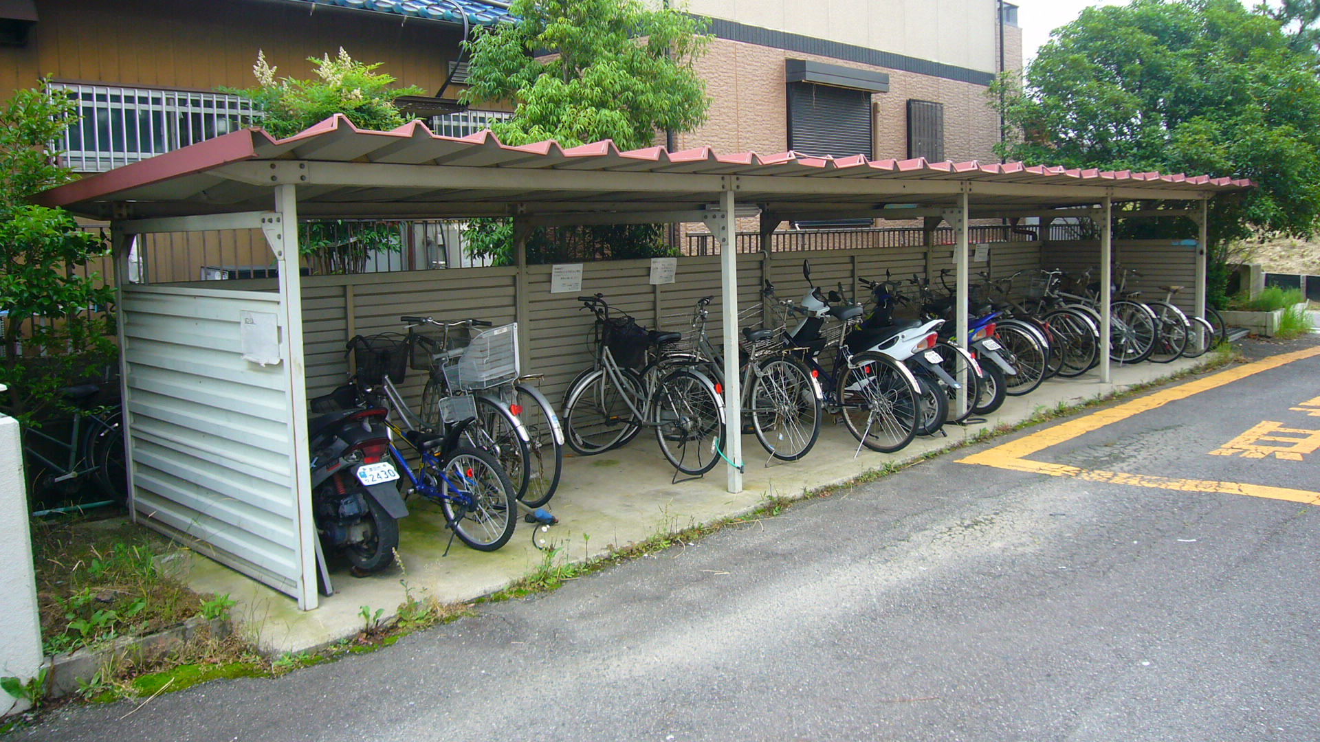 Other common areas. Also equipped with bicycle parking! 