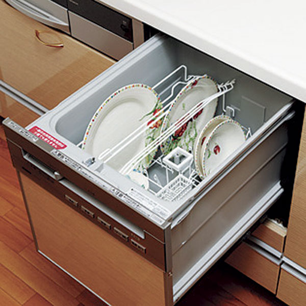 Kitchen.  [Built-in dishwasher dryer] To reduce the housework burden, Also contribute to water conservation. Beautiful washes in sterilization effect. Low-noise design that does not interfere with the relaxation of time. Out of tableware is effortless pull-out (same specifications)