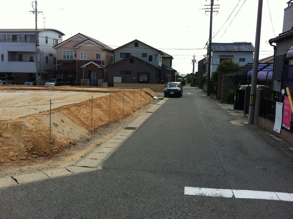 Local photos, including front road. Local (September 2013) Shooting  ※ Northwest side of the road