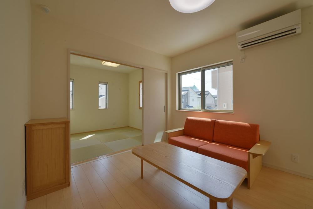 Living. (No. 9 locations House) Living Local (August 23, 2013) Shooting