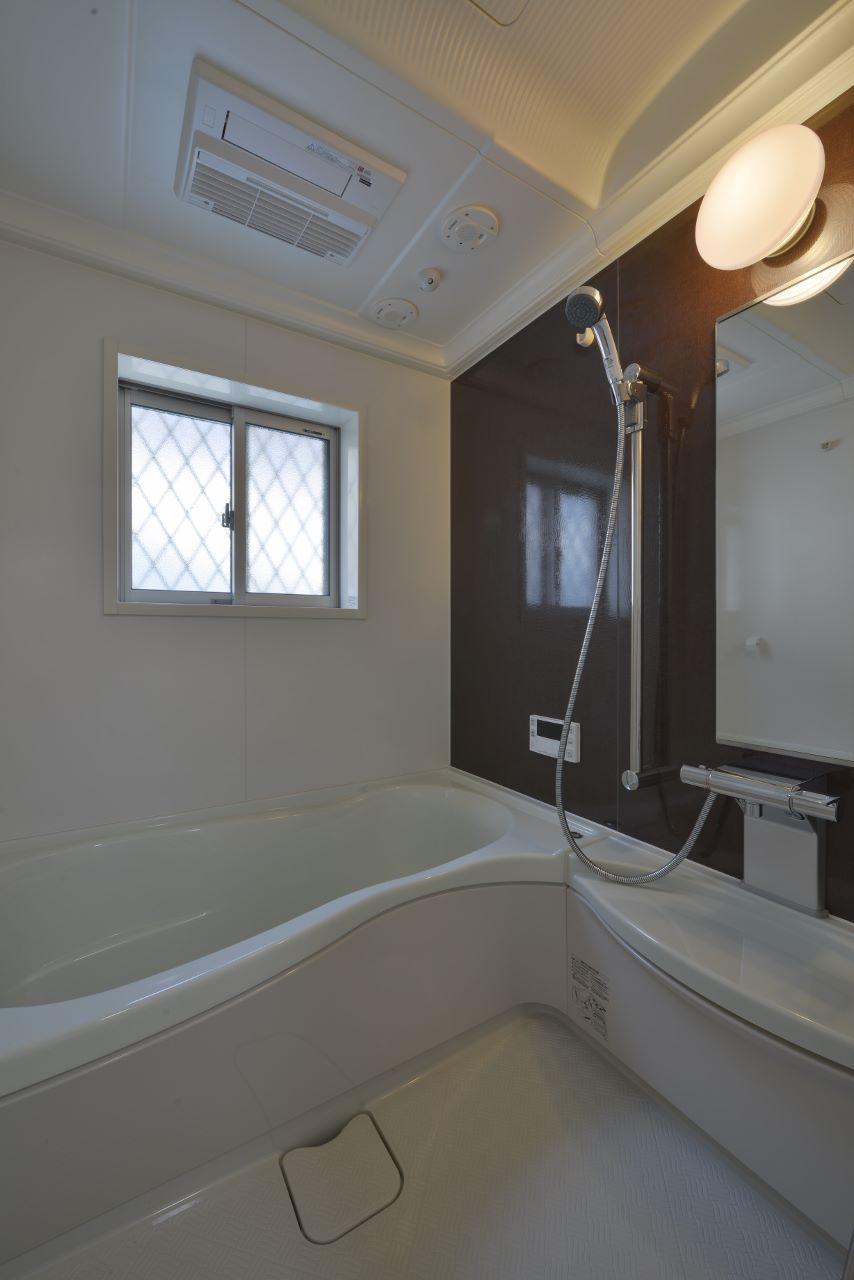 Same specifications photo (bathroom). (No. 9 locations House) Bathroom