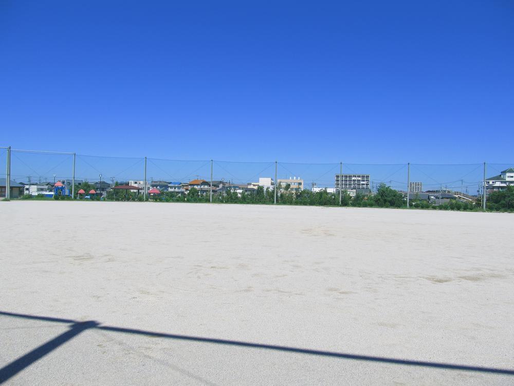 Other Environmental Photo. 600m to Fukada park