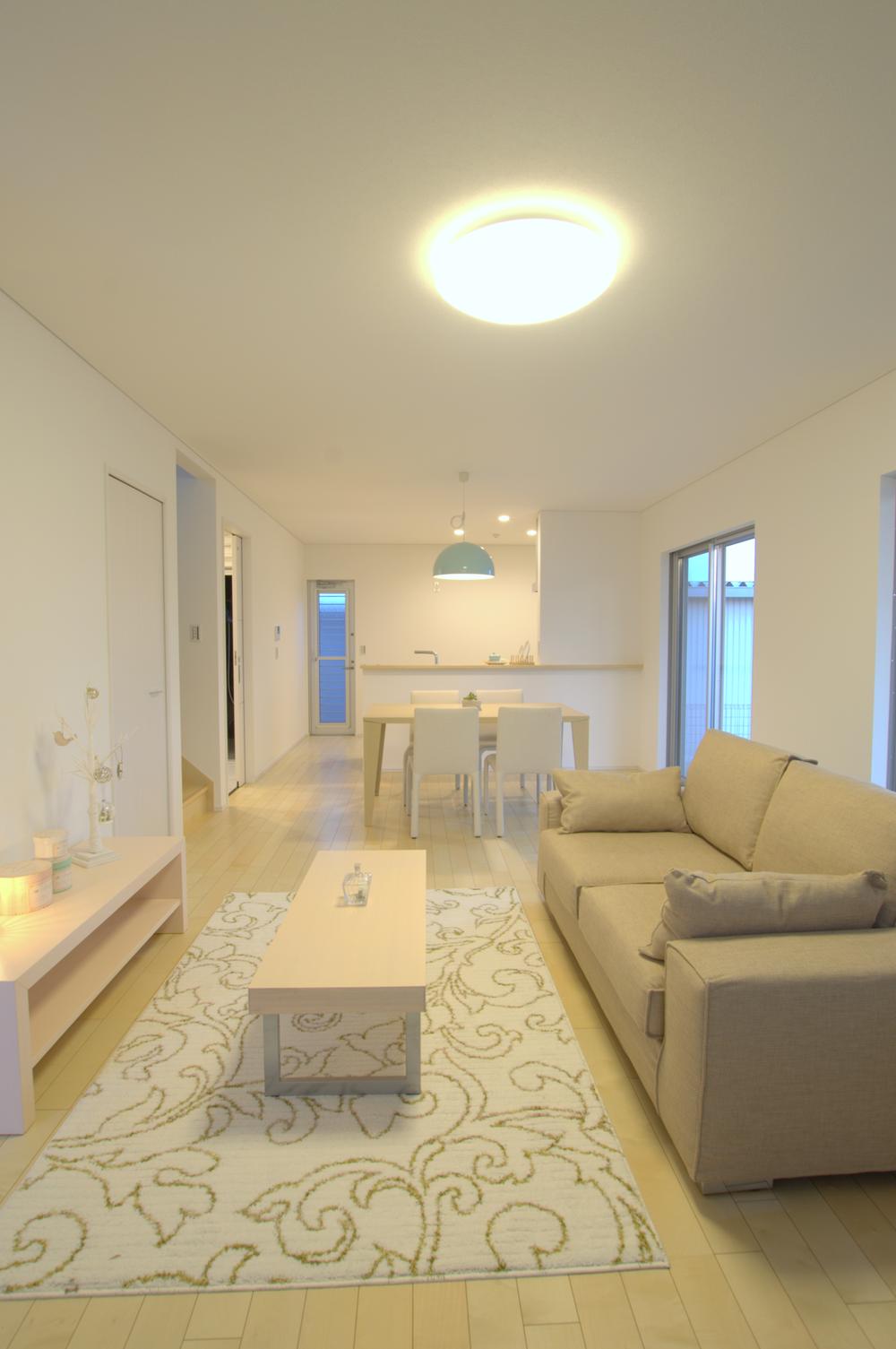 Living. Dimanche × Eco-Town collaboration planning