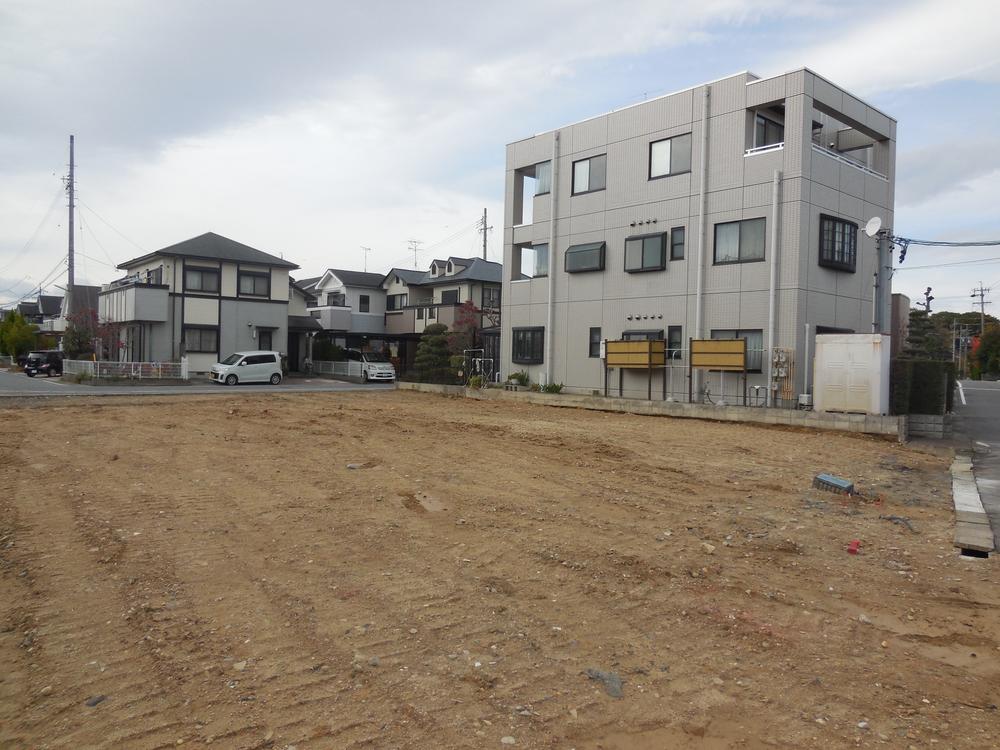 Local appearance photo. Local (12 May 2013) Shooting