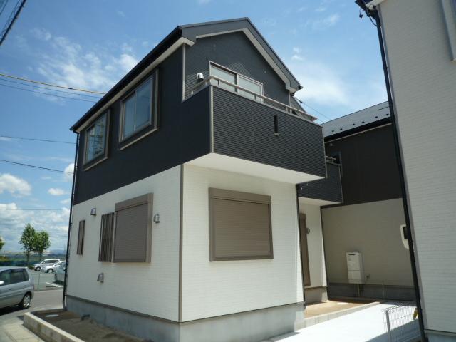 Local appearance photo. Example of construction