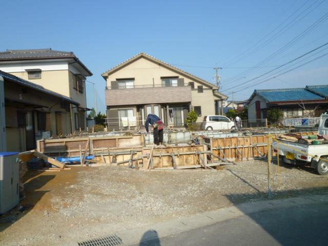 Local appearance photo. Local (12 May 2013) Shooting