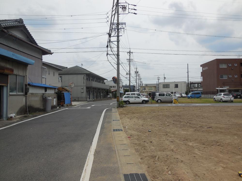 Local photos, including front road. Local (September 2013) Shooting