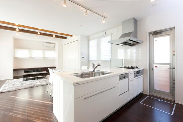 Kitchen. Room (May 2013) Shooting