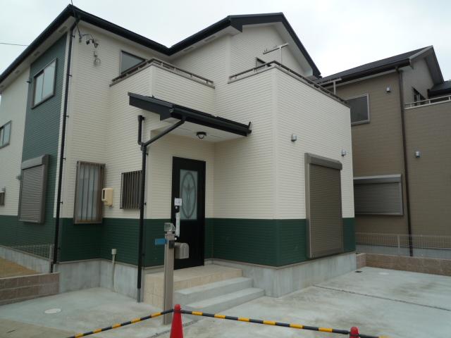 Local appearance photo. Example of construction