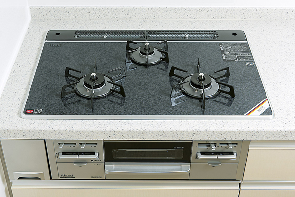 Kitchen.  [Si sensor multi-functional stove] Adopt a three-necked stove to help you make a lot of food at a time. Temperature control of the cooking timer and deep-fried food, etc., Equipped with a variety of functions. It is safe with Si sensor (same specifications)